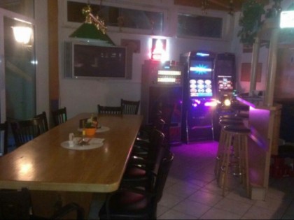 照片: Pavillon Sport-Diner-Bar